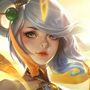 Lunar Empress Lux