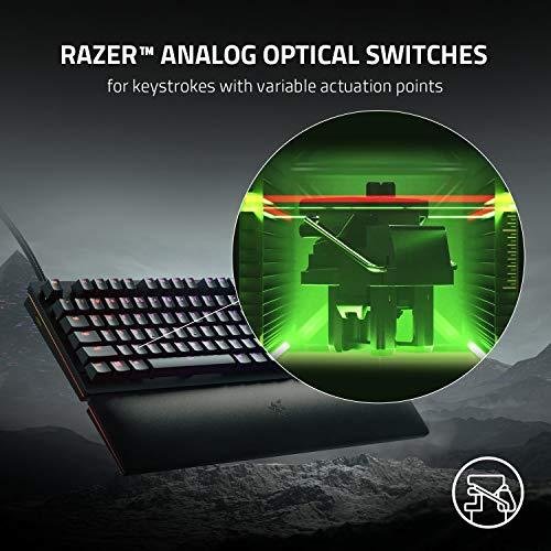 Razer Huntsman V2 Analog Gaming Keyboard: Analogowe przełączniki optyczne Razer - podświetlenie Chroma RGB - magnetyczna podkładka pod nadgarstki - dedykowane klawisze multimedialne i pokrętło - klasyczna czerń