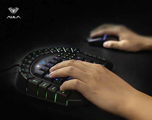 Beastron Aula Excalibur Mechanische Einhand-Gaming-Tastatur, blaue Schalter, per Software anpassbare RGB-Hintergrundbeleuchtung, 8 programmierbare Makro-Tasten und abnehmbare Handgelenkstütze