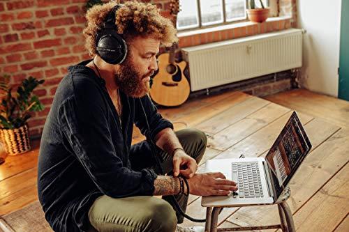 auriculares de estudio beyerdynamic DT 770 PRO 250 Ohm en negro. Construcción cerrada, cableado para uso en estudio, ideal para mezclar en el estudio